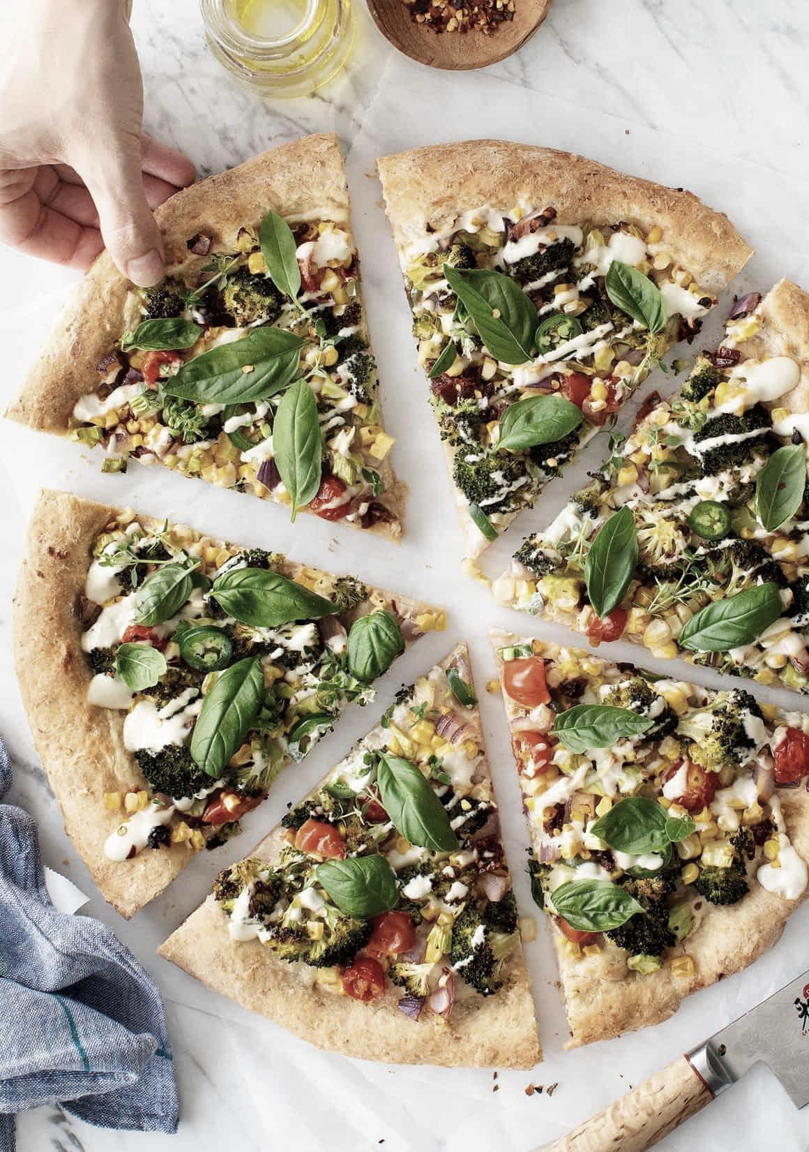 Délices Veganes: Comment Préparer la Parfaite Pizza Végétalienne
